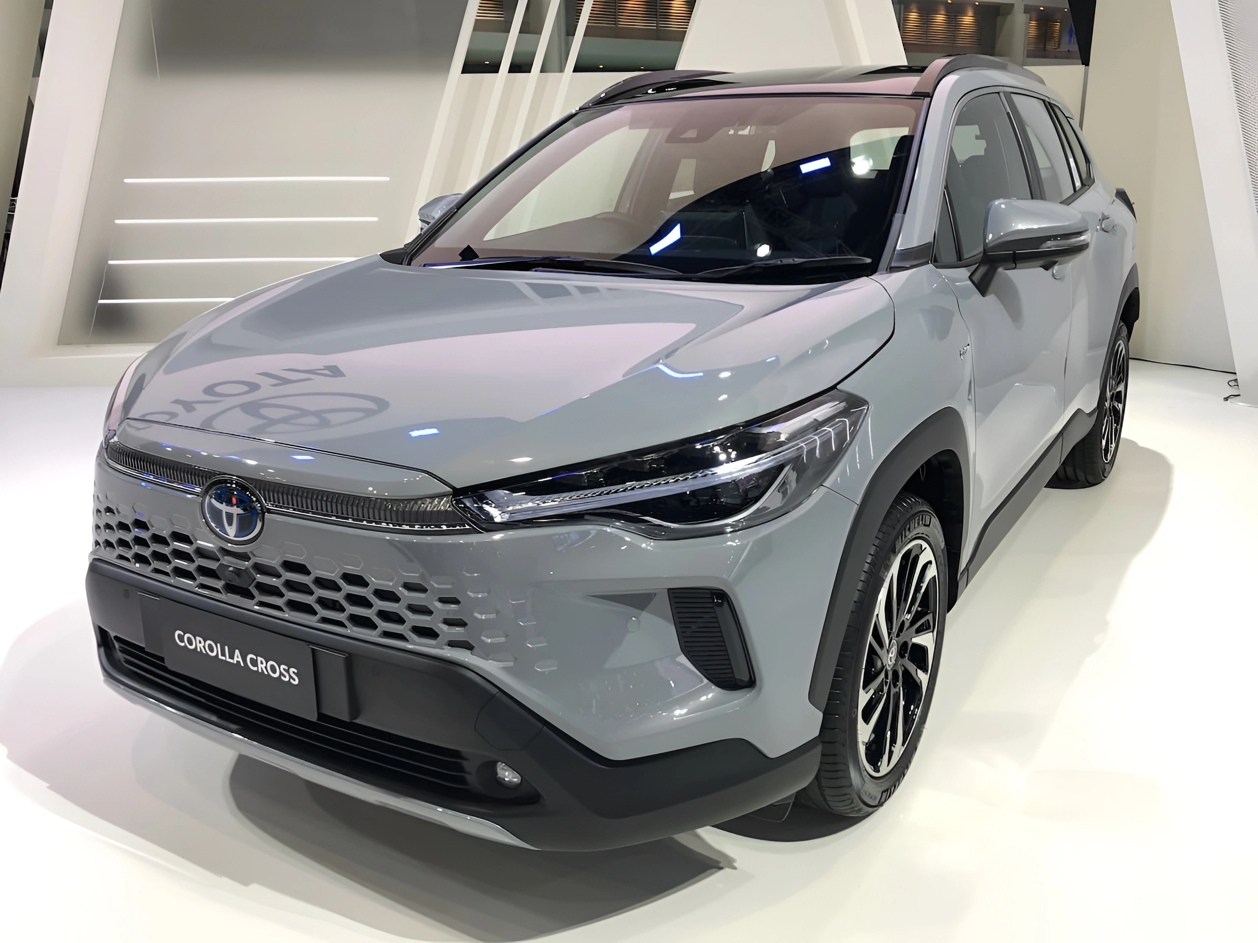 Toyota Corolla Cross Hybrid 2025